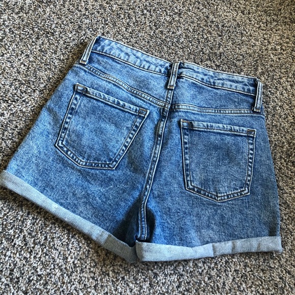 3/$15 - Wild Fable High-Waisted Denim Mom Shorts - Picture 4 of 5